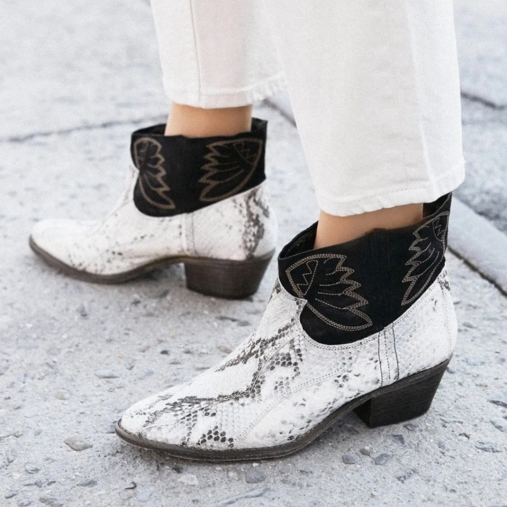 Free People Dorado snake boots 38